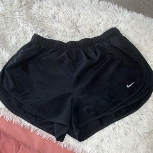 NIKE TEMPO RUNNING SHORTS size XL